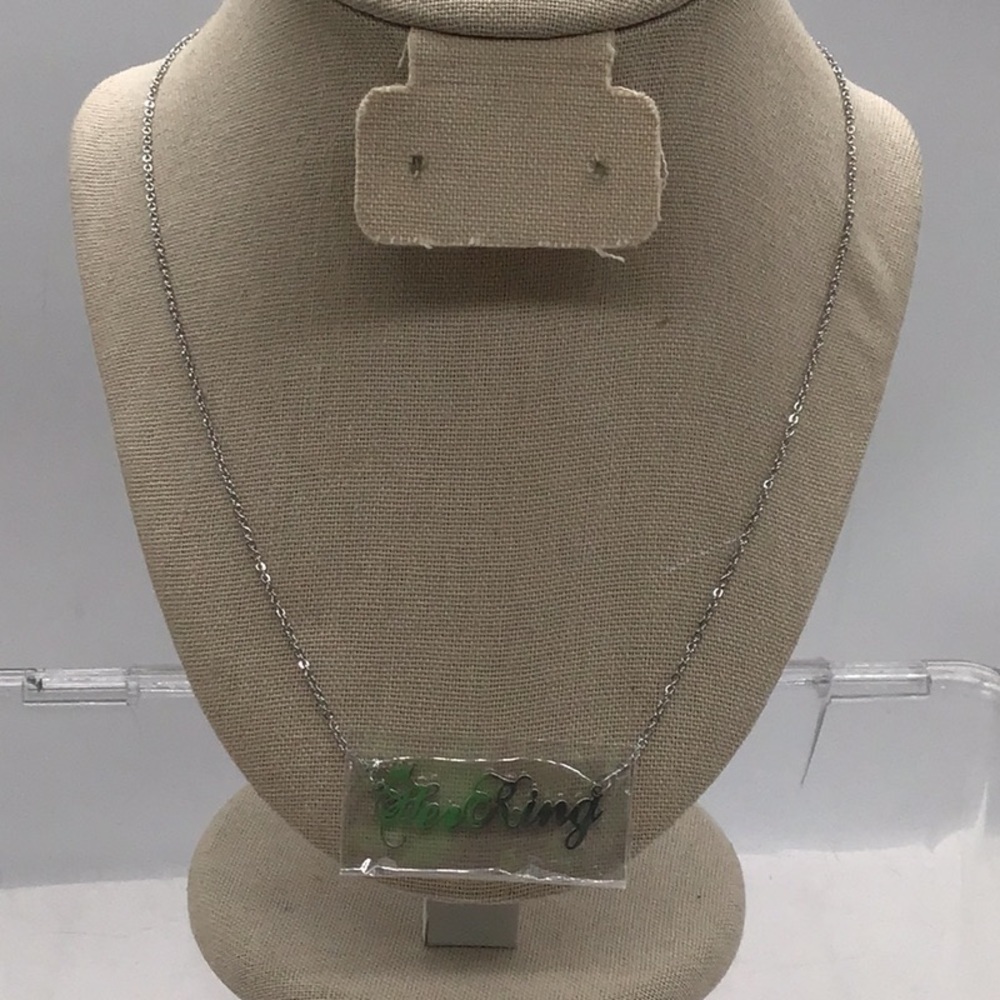 🌼3/$13🌼BUNDLE DEAL! Custom “Her King” Name 18K Plated Necklace - Picture 3 of 7